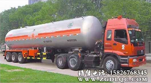斯太爾前四后八液化氣體運(yùn)輸車 斯太爾前四后八液化氣體運(yùn)輸車